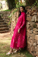 Load image into Gallery viewer, QALAMKAR Winter SHAWL LM-13 TARA UNSTITCHED