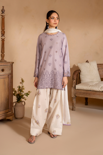IZNIK EMBROIDERED Exclusive lawn UE-478 Unstitched '25