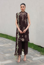 Load image into Gallery viewer, QALAMKAR QlineLUXURY LAWN '26 |YASRA | QKL-15 Unstitched