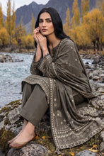 Load image into Gallery viewer, LAKHANY PashminaPrinted Winter Edit'26 lawn collection D-0519-B  Unstitched