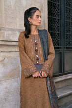 Load image into Gallery viewer, Rang Rasiya Winter collection (OAT) D07 Unstitched'26