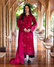 Load image into Gallery viewer, Mushq Broadway Luxury Winter Collection HUNWI250208U (DARLING BLOOM) Unstitched