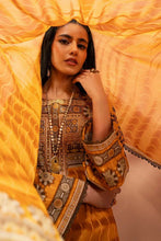 Load image into Gallery viewer, Charizma C-Prints lawn Collection CP4-36 (Unstitched)