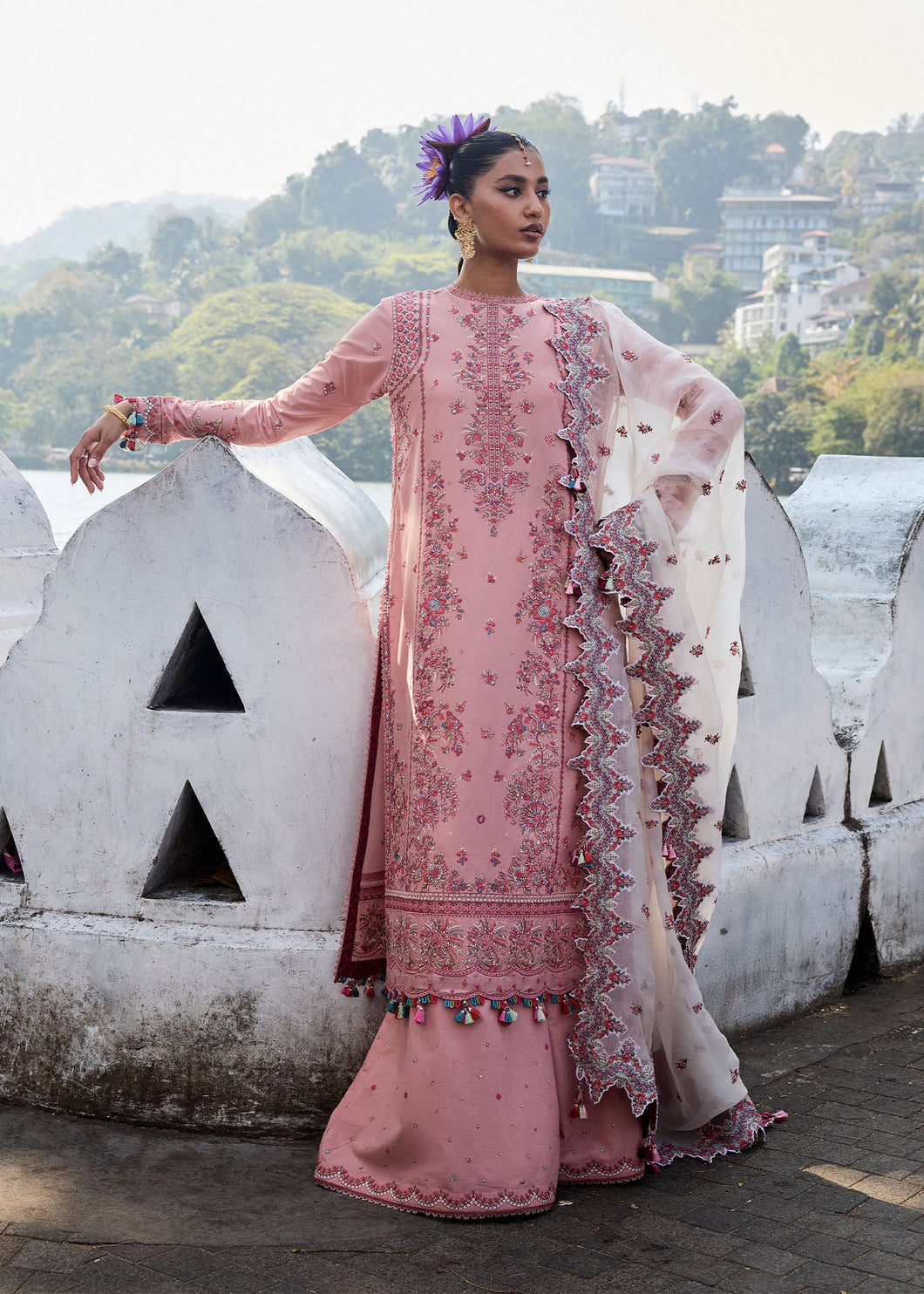 Hussain Rehar LUXURY lawn 2025 D#667(PEAAR) Unstitched