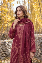 Load image into Gallery viewer, LAKHANY PashminaPrinted Winter Edit'26 lawn collection D-0192-A  Unstitched