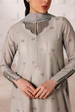 Load image into Gallery viewer, IZNIK Exclusive Printed Lawn Embroidered collection UE-634 Unstitched '26