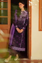 Load image into Gallery viewer, Farasha Winter Premium Viscose collection D-06 PLUM POWDER Unstitched